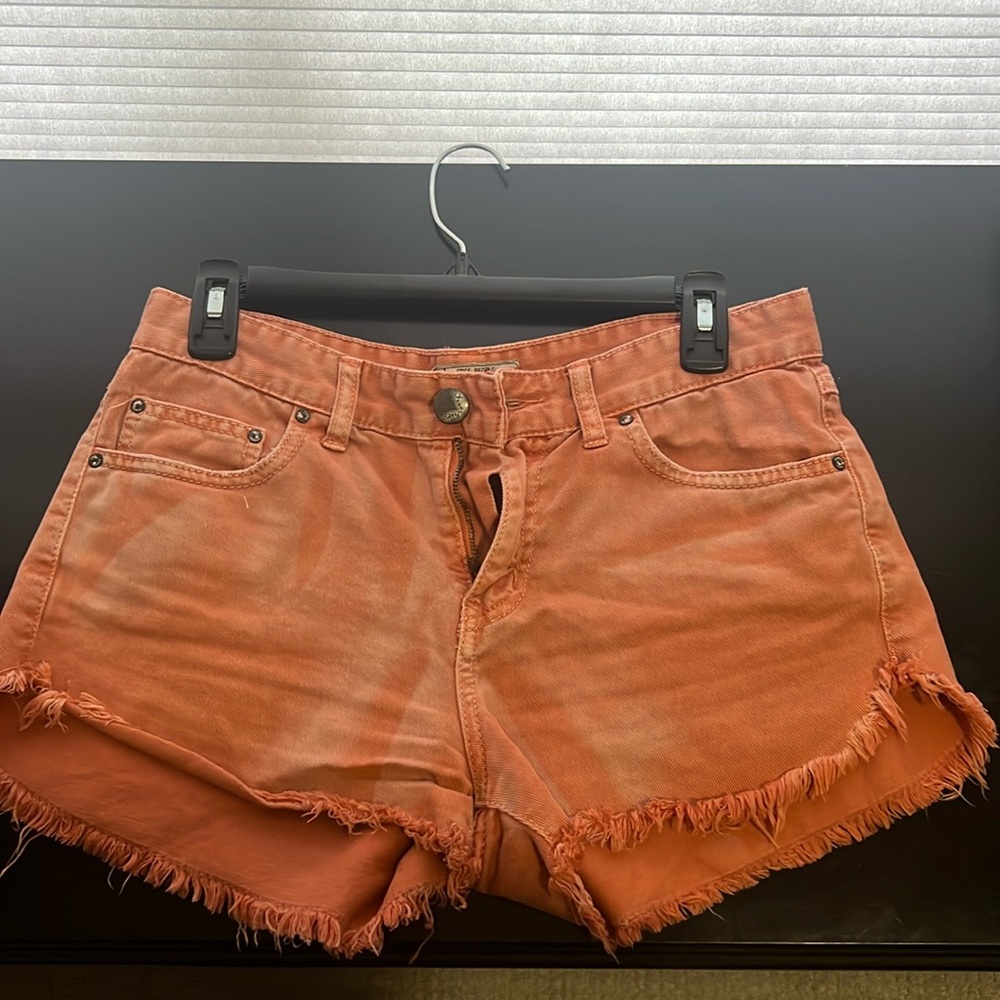FREE PEOPLE Dusty Orange Frayed Hem Cut Off Short